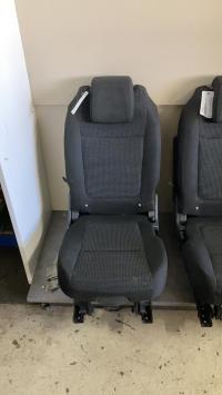 Asiento trasero derecho