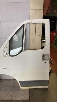 Porte avant gauche
