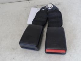 Attache ceinture arriere gauche