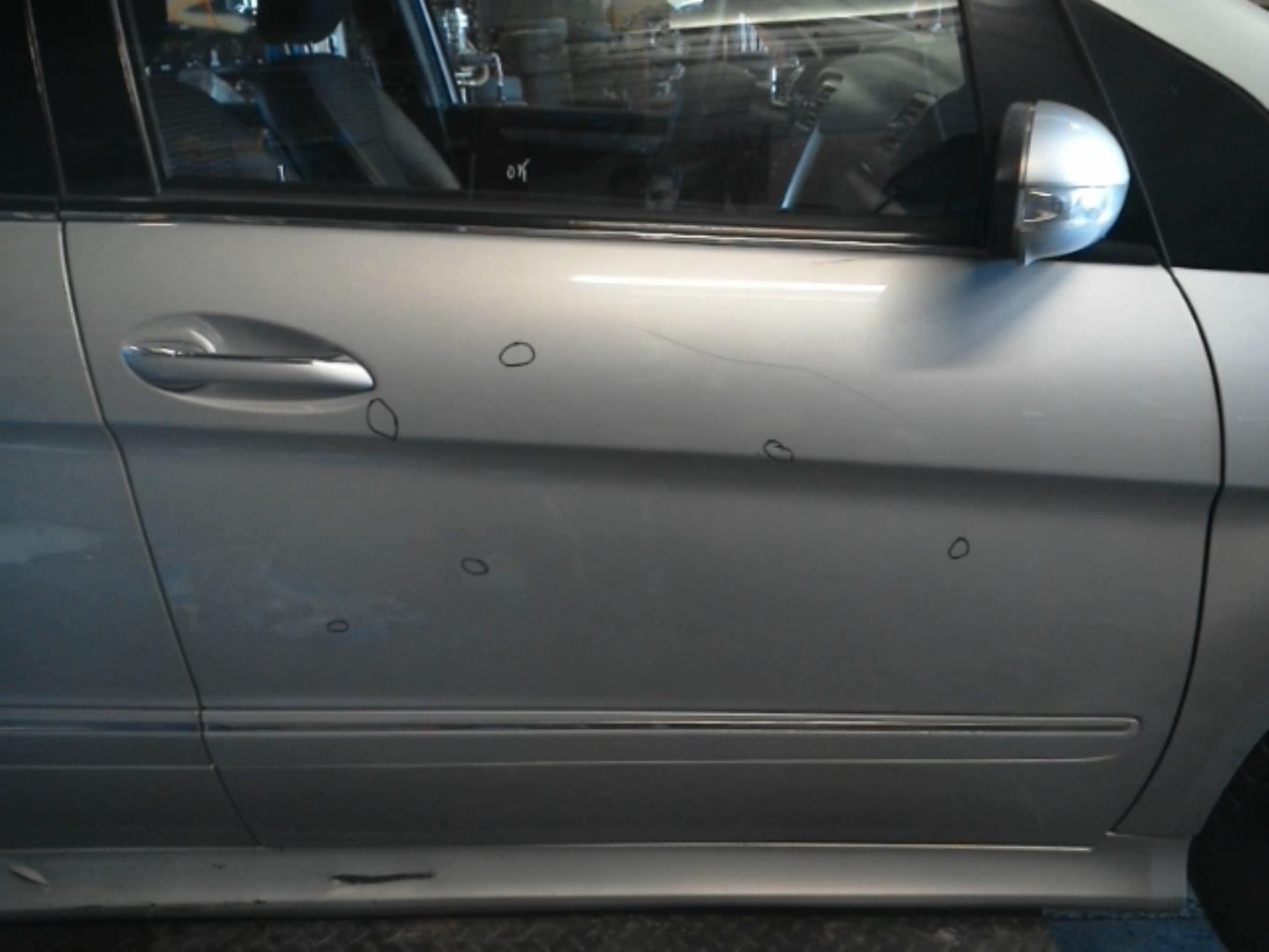 Porte avant droit