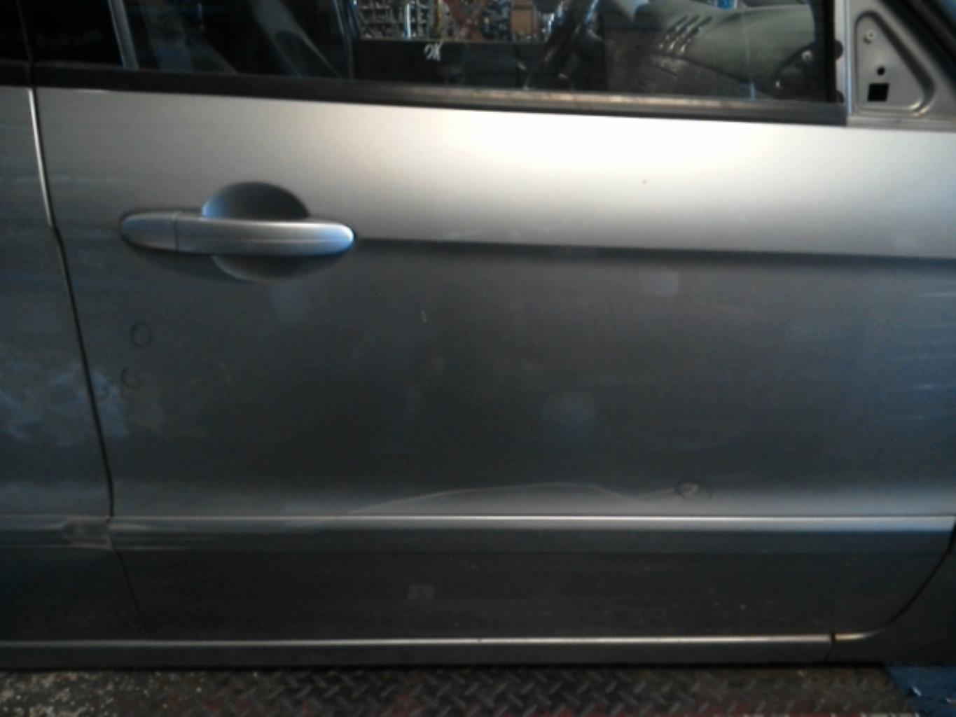 Porte avant droit