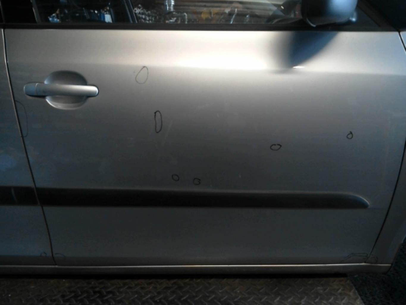 Porte avant droit