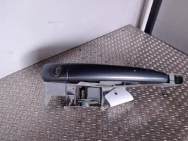 Poignee porte avant gauche