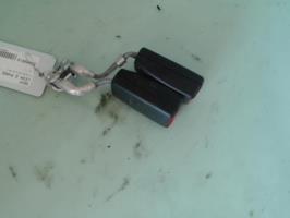 Attache ceinture arriere gauche