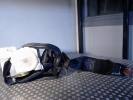 Ceinture arriere droit