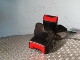 Attache ceinture arriere gauche