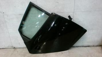 Puerta trasera derecha