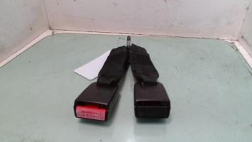 Attache ceinture arriere gauche