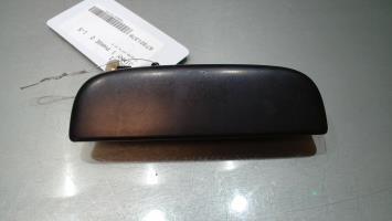 Poignee porte avant droit