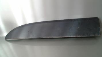 Baguette de porte avant gauche