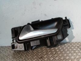 Poignee interieur arriere gauche