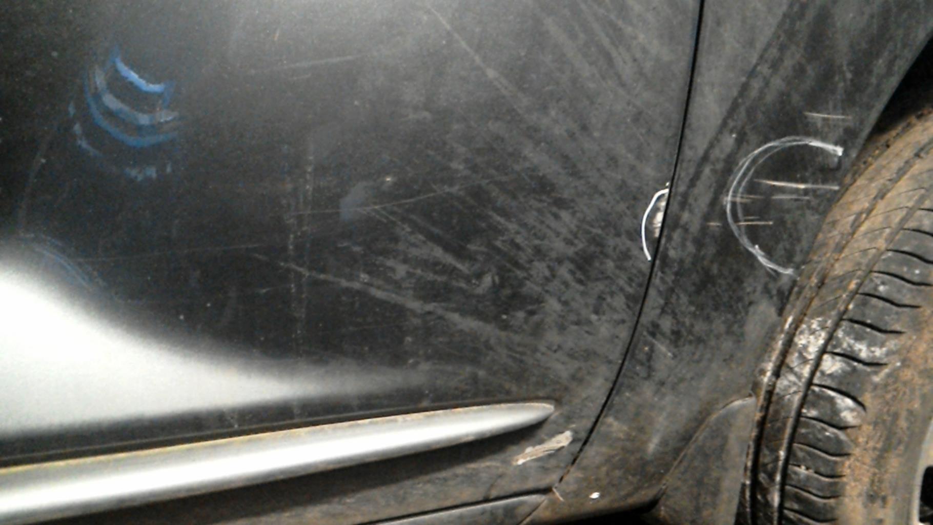 Porte avant droit