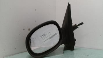 Retrovisor izquierdo