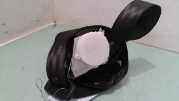 Attache ceinture arriere droit