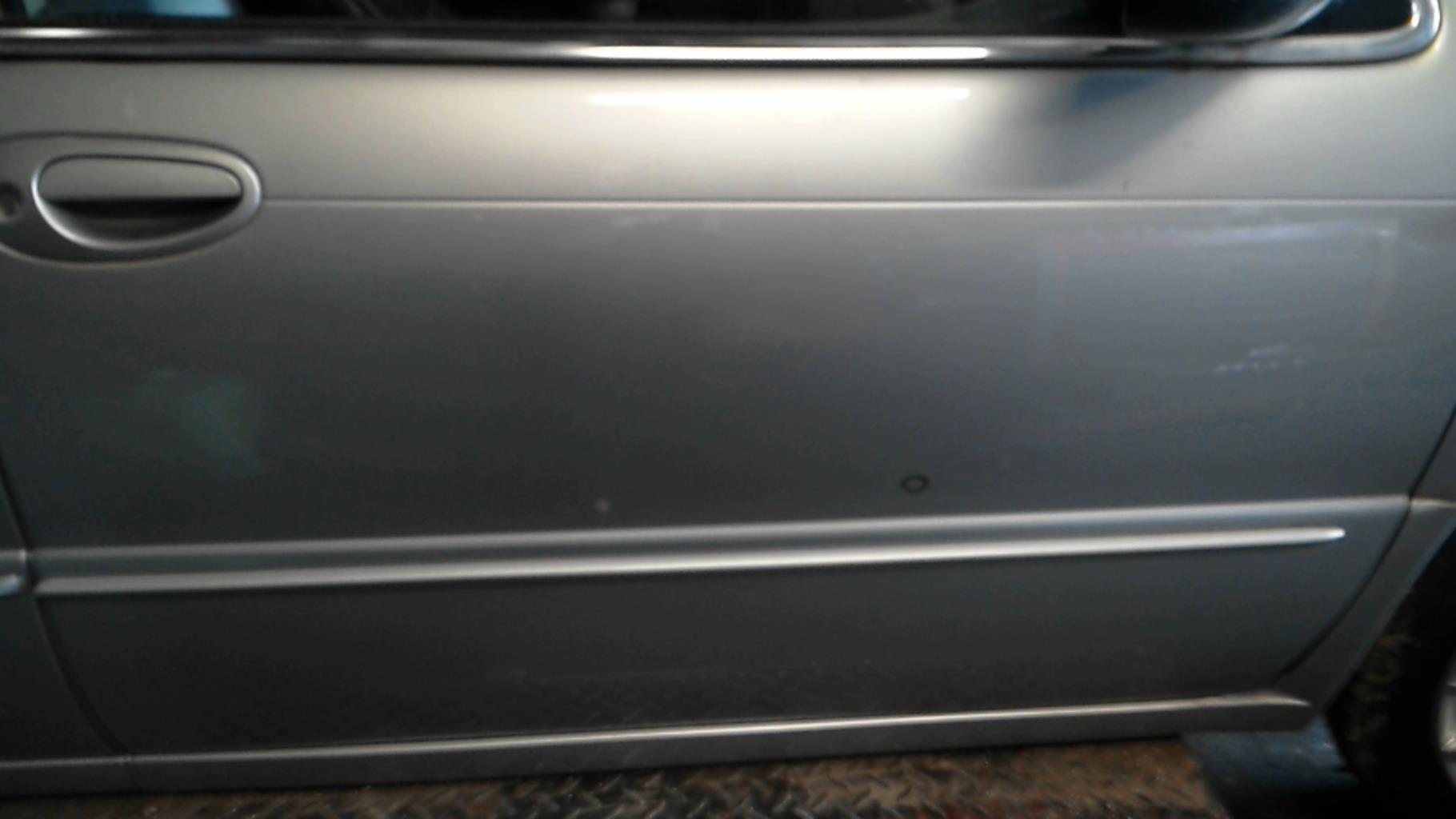 Porte avant droit