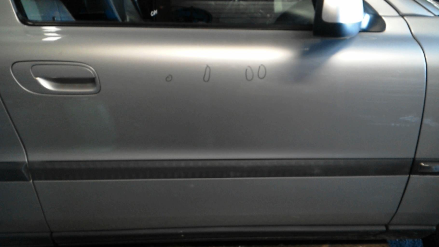 Porte avant droit