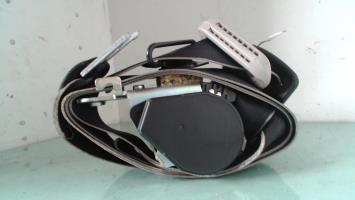 Ceinture avant gauche