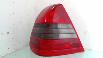 Fanale posteriore principale sinistro (luci)