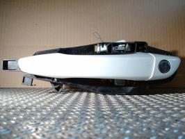 Poignee porte avant gauche