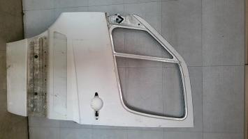 Porte avant gauche
