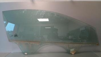 Vitre avant droit