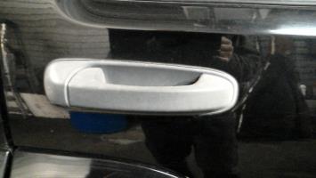 Poignee porte arriere droit