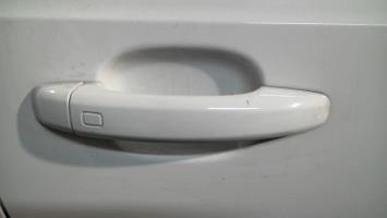 Poignee porte avant droit