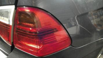 Feu arriere principal droit (feux)