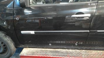 Porte avant gauche