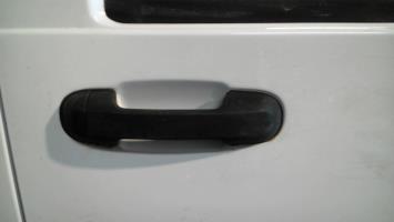 Poignee porte avant droit