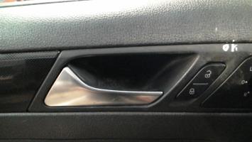 Poignee interieur avant gauche
