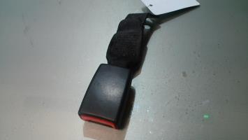 Attache ceinture arriere gauche
