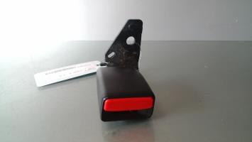 Attache ceinture arriere gauche