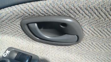 Poignee interieur avant droit