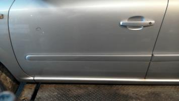 Baguette de porte avant gauche