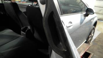 Poignee porte arriere droit