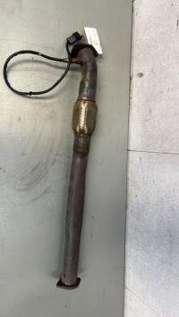 Tube intermediaire (echappement)