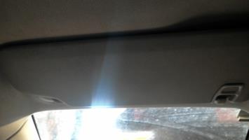 Pare soleil gauche