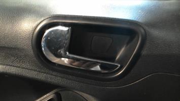 Poignee interieur avant gauche