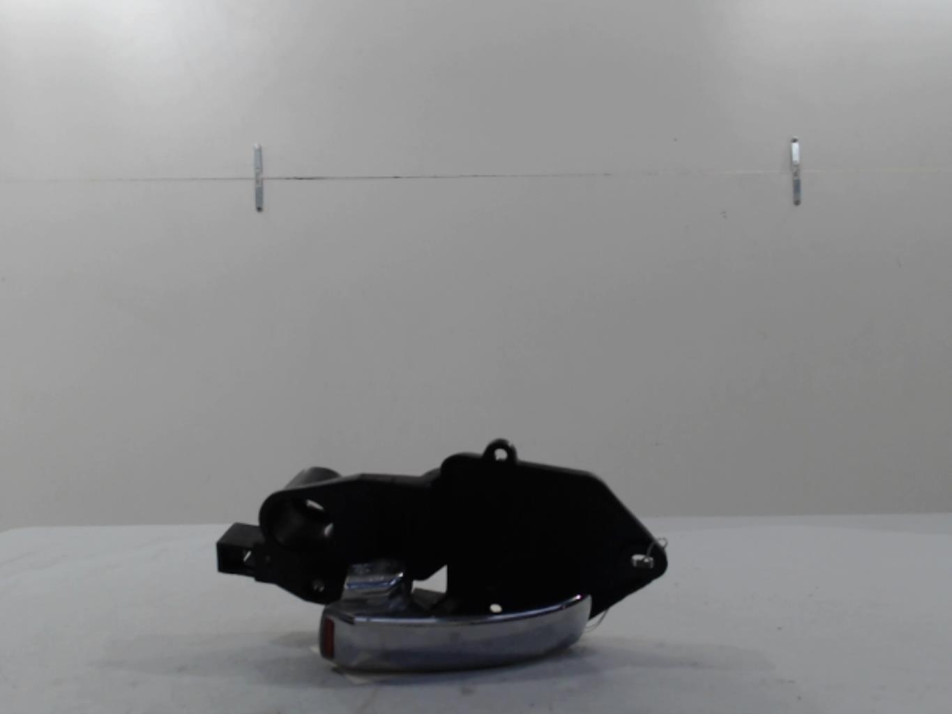 Poignee interieur avant gauche