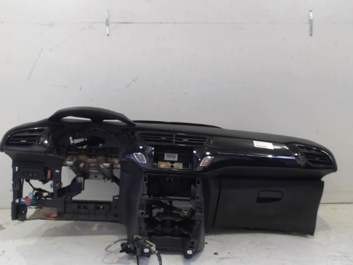 Planche de bord complete CITROEN DS3 PHASE 1 Diesel - 1