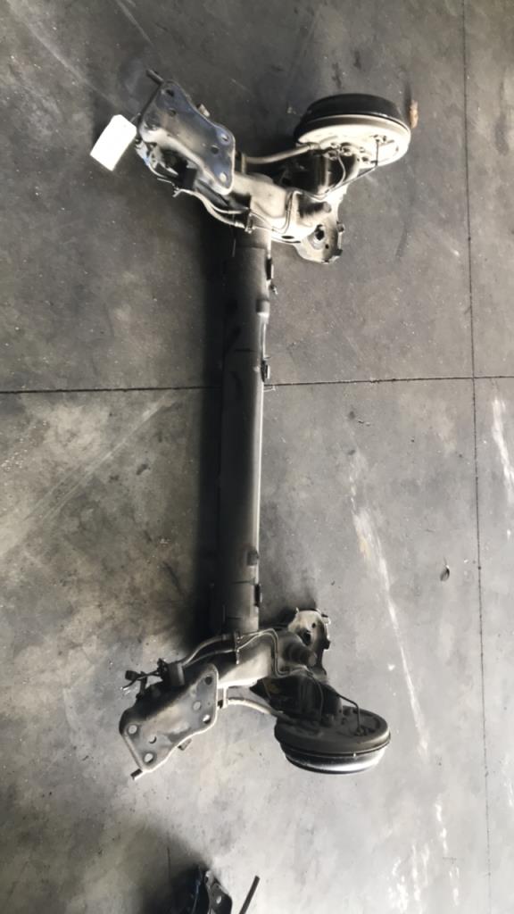 Essieu arriere PEUGEOT 207 PHASE 1 BREAK Diesel - 1