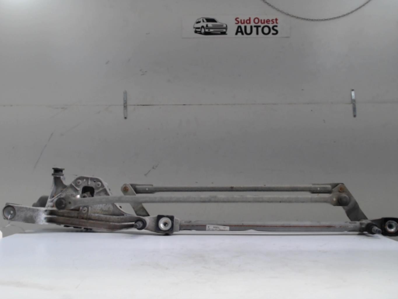 Moteur essuie glace avant