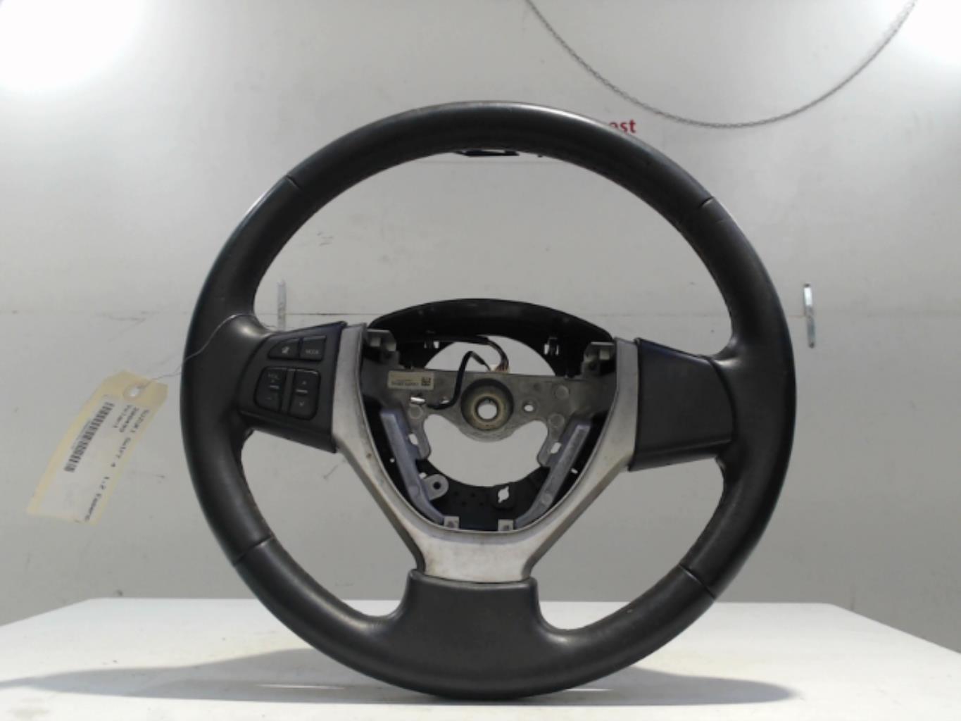 Volant SUZUKI SWIFT 4 Essence - 1
