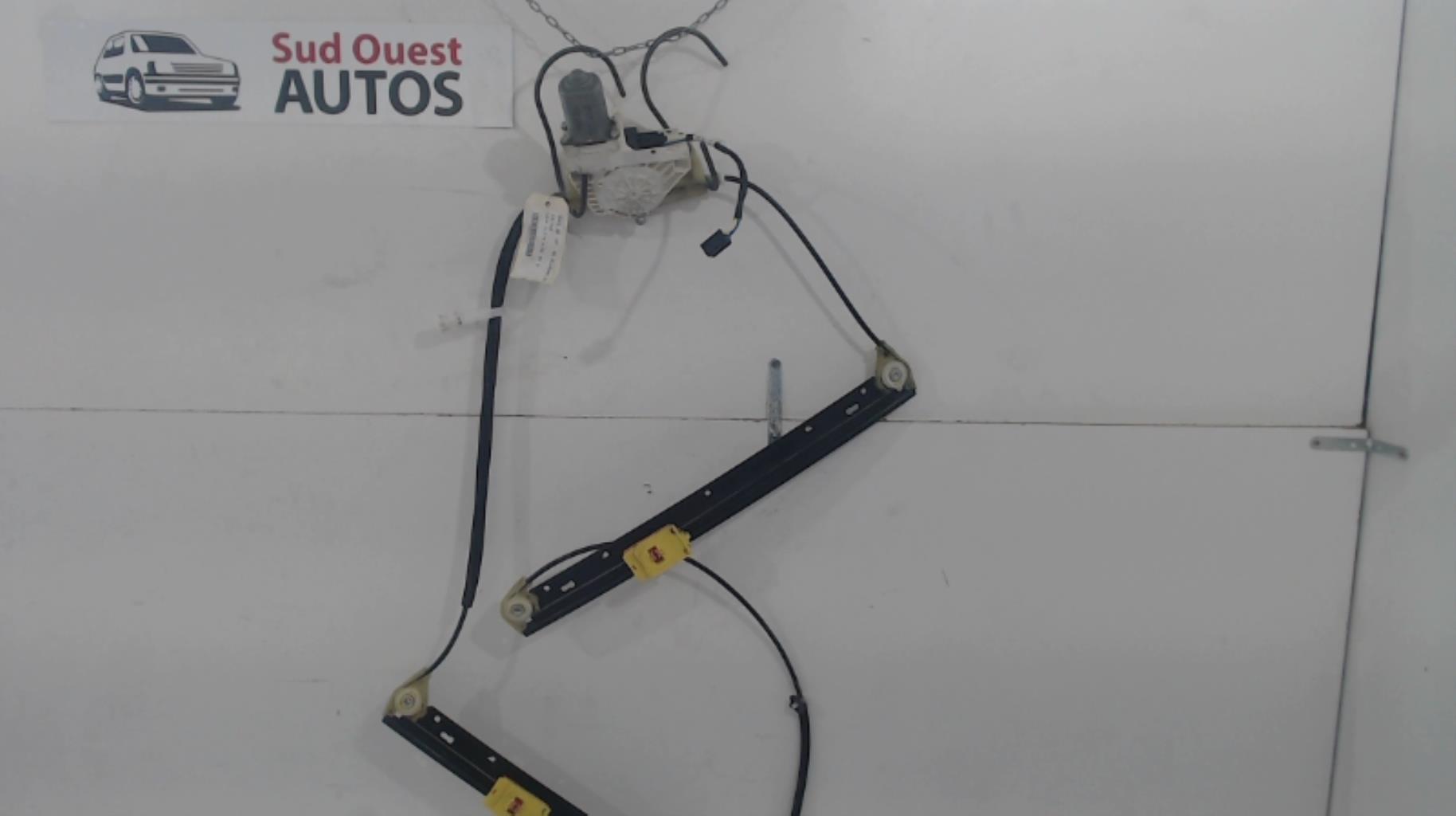 Leve vitre electrique avant droit