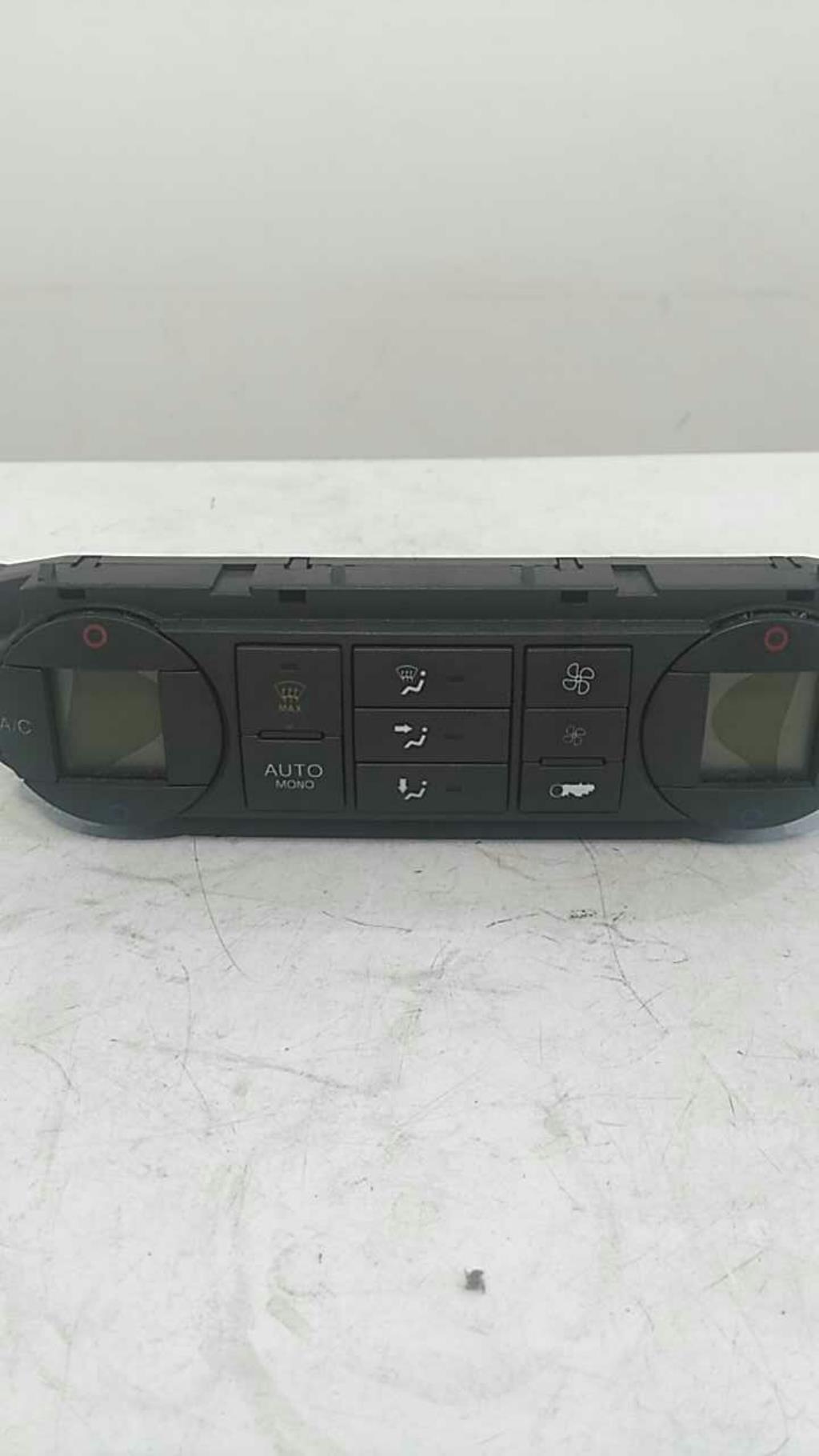 Commande chauffage FORD FOCUS 2 PHASE 1 BREAK Diesel - 1