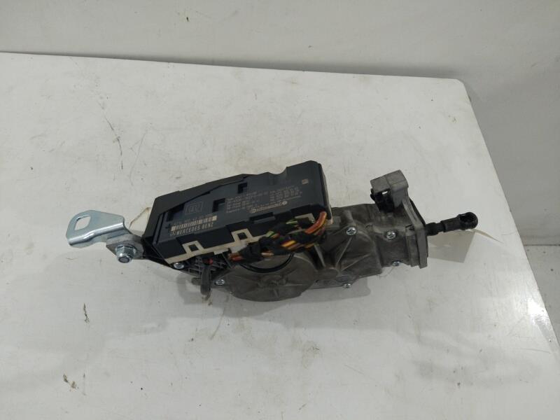 Moteur essuie glace avant