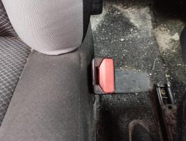 Aggancio cintura sicurezza anteriore destro
