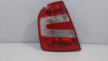Fanale posteriore principale sinistro (luci)