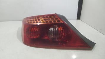 Fanale posteriore principale sinistro (luci)